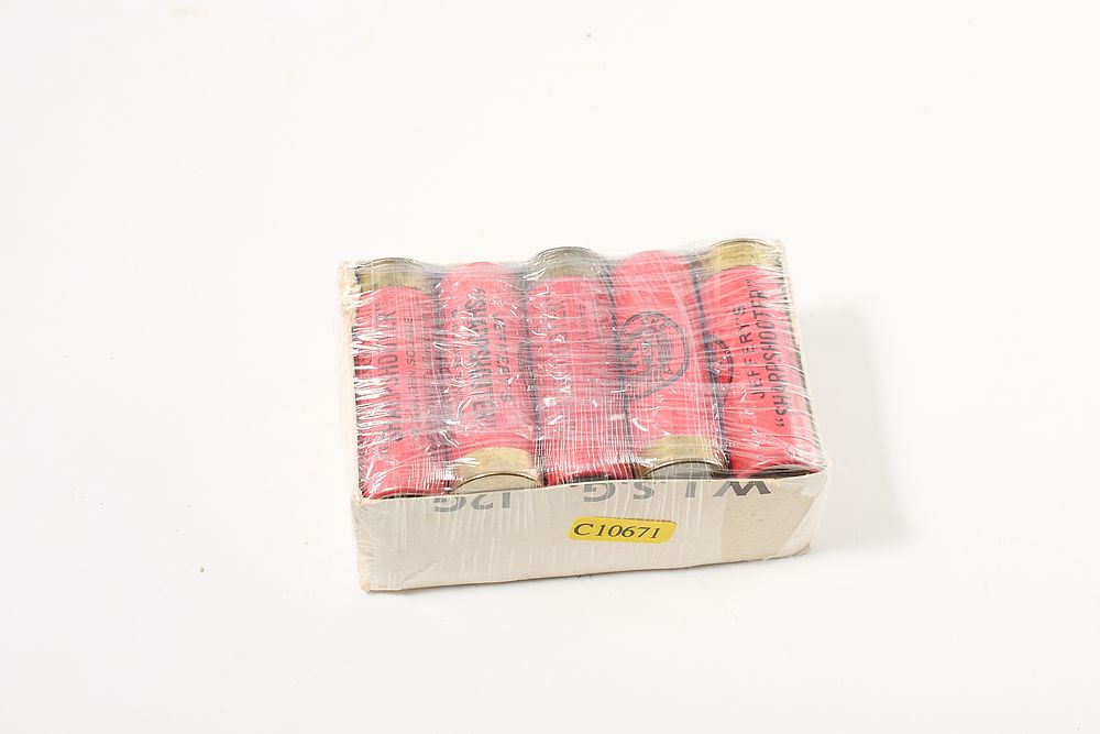 Lot 818: 10 RDS OF 12-BORE JEFFRY'S SHARPSHOOTER SHOTGUN CARTRIDGE