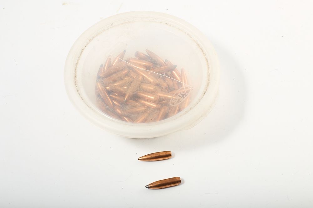 Lot 1042: 6MM ASSORTED BULLETS APPROX 40 of;
