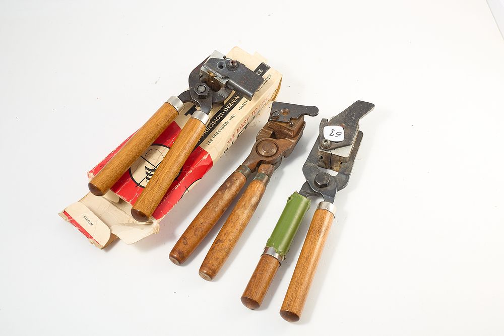 Lot 1149: ASSORTED BULLET MOULDS LEE;