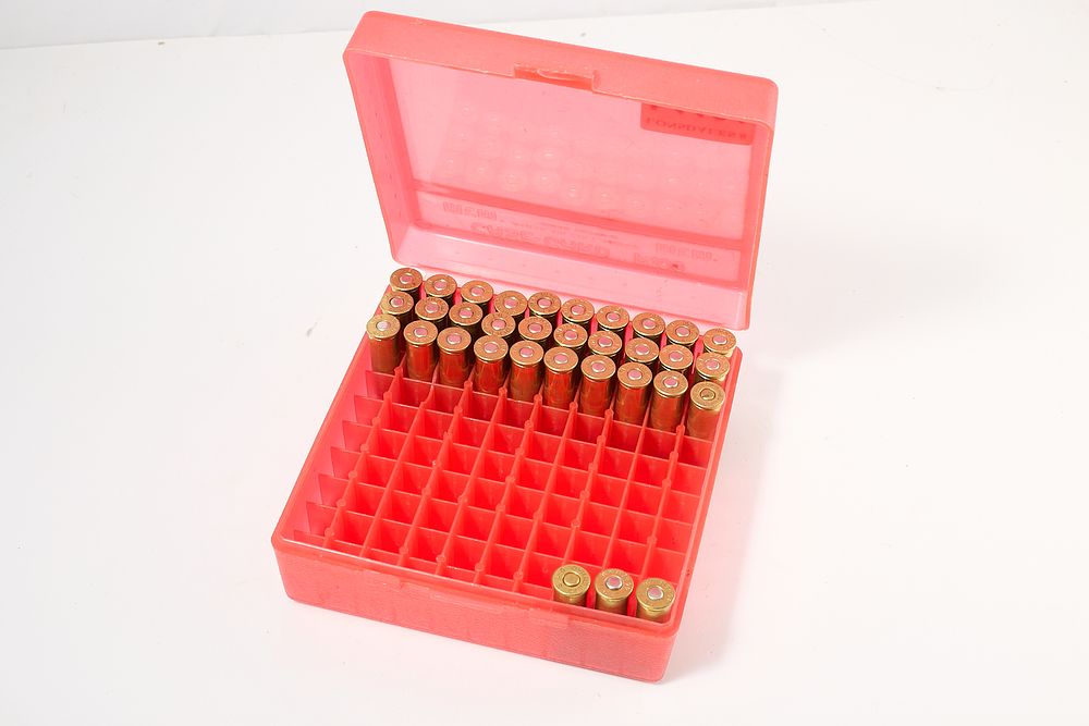 Lot 1101: 44 REM MAG HOME LOADS, 33 OF

 For stripping and salvage only. Not to be fired.