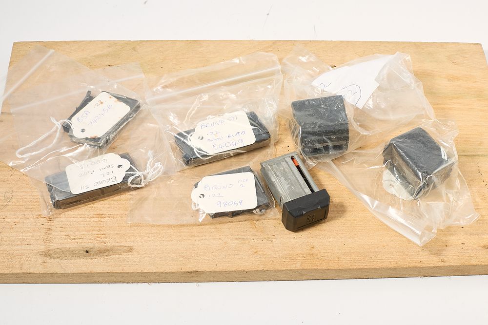 Lot 1288: RIFLE MAGAZINES