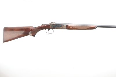 AYA A COSMOS 12-BORE SINGLE BARREL Ser No 178050. Weight 2.59kg OAL 46in, Barrel 30in Shotgun 