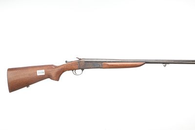 GUERNICA A 12-BORE SINGLE BARREL Ser No 135750. Weight 2.42kg OAL 46in, Barrel 30in Shotgun Cert 