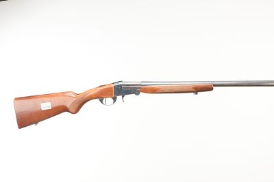 POLARMS A 12-BORE SINGLE BARREL Ser No 4904. Weight 2.22kg Total 45in, Barrel 25.5in. Shotgun 