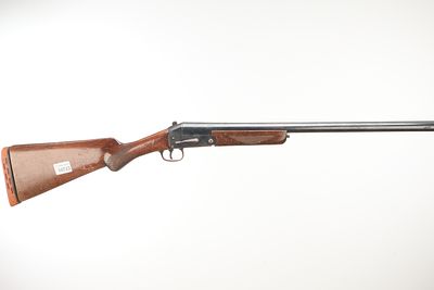 SPANISH A 12-BORE SINGLE BARREL Ser No 124613. Weight 2.43kg Total 43.5in, Barrel 28in. Shotgun 