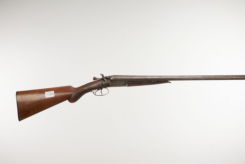 Lot 238: JAMES, E. S. A 12 BORE HAMMER ACTION Ser No 42815