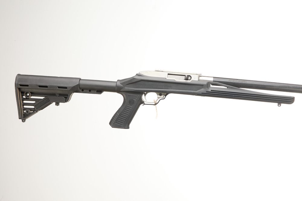 Lot 353: RUGER A Mod 10/22 CUSTOM .22 LR SEMI-AUTO Ser No 250-53693