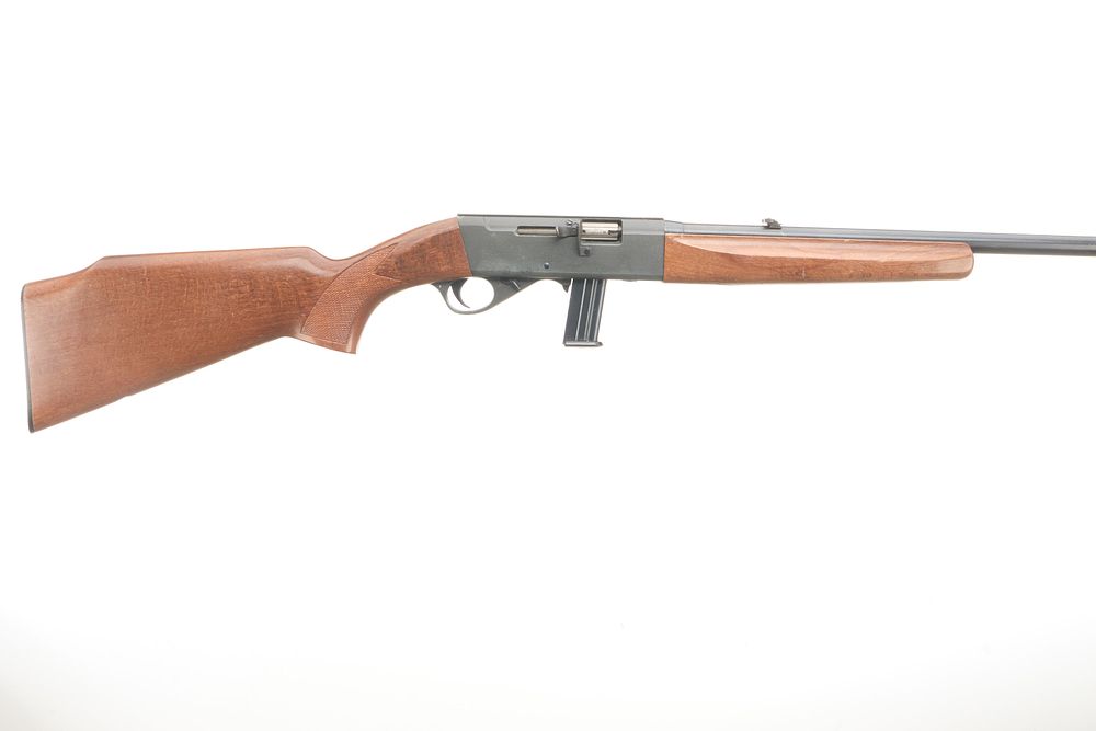 Lot 382: ANSCHUTZ A Mod 525 .22 LR SEMI-AUTO Ser No 139941