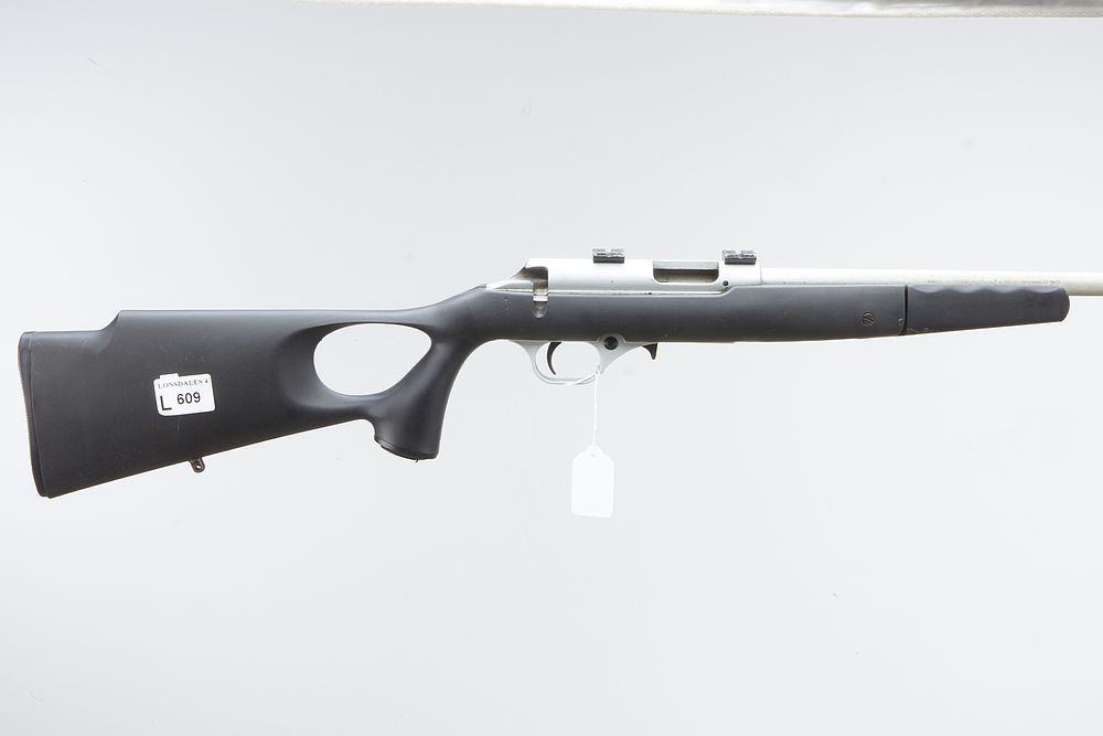 Lot 411: MOSSBERG A .17HMR BOLT ACTION RIFLE Ser No 039833