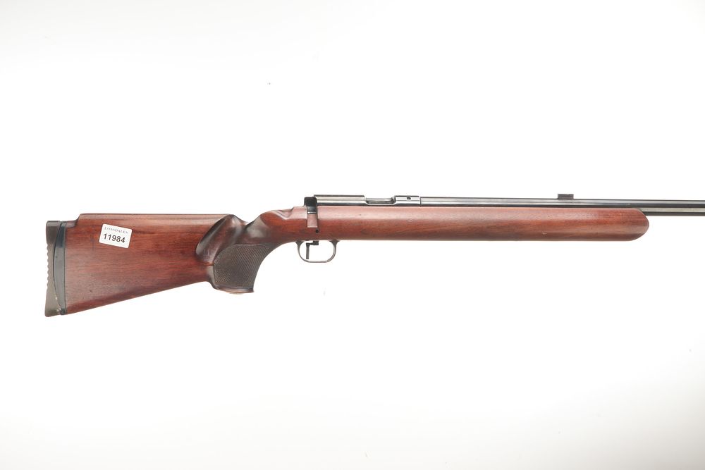 Lot 413: ANSCHUTZ A .22 LR TARGET RIFLE Ser No 24563;