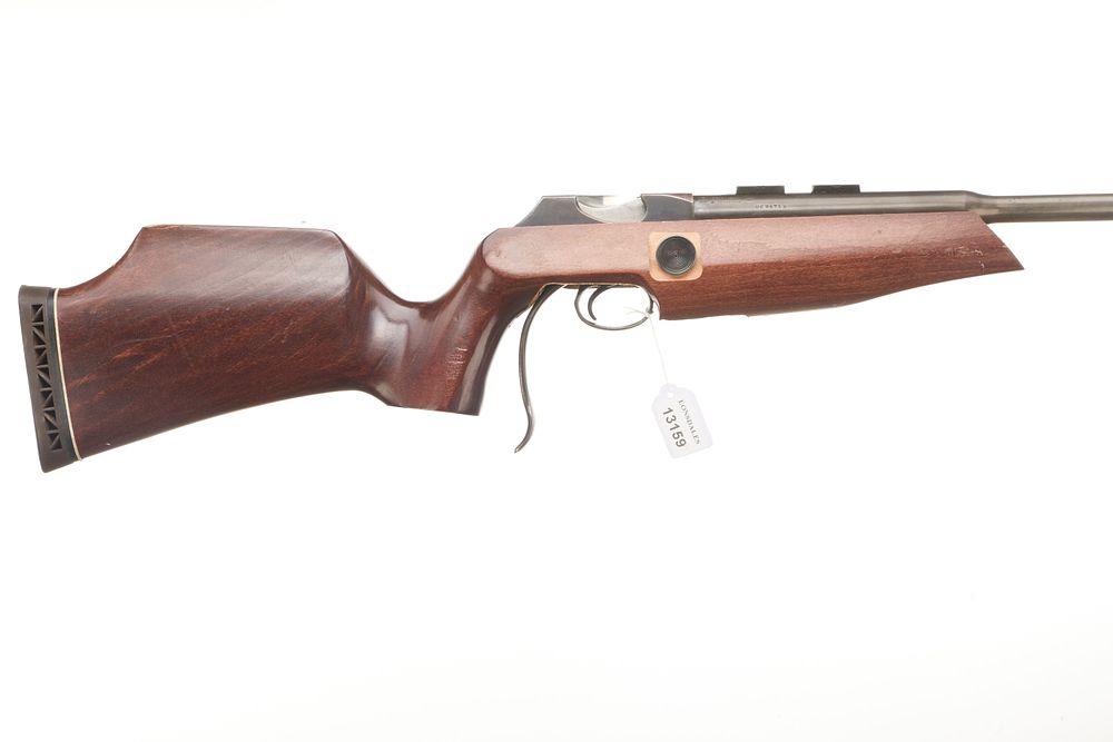 Lot 414: BSA A .22LR INTERNATIONAL LSRMARTINI Ser No UE9573X
