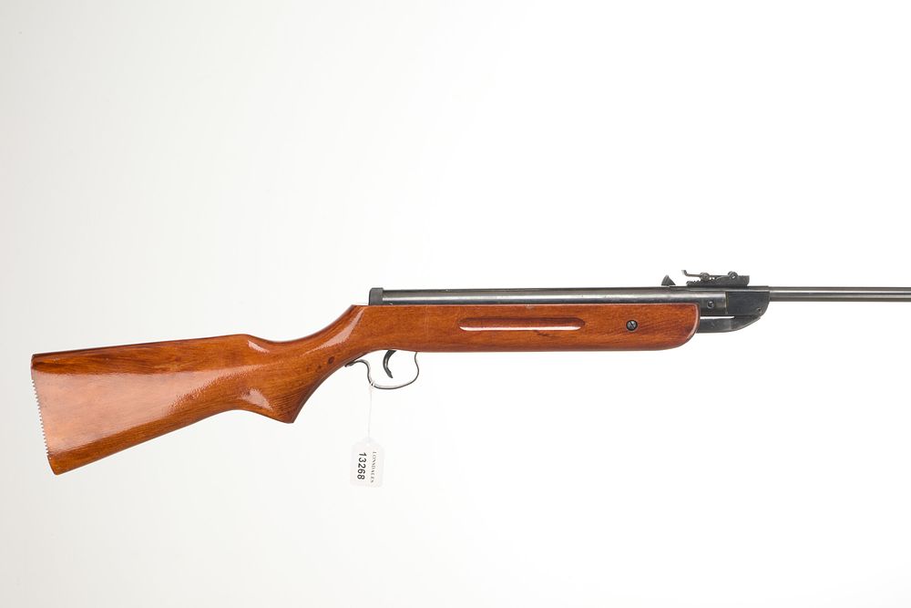 Lot 501: CHINESE A .22 BREAK-ACTION AIR RIFLE NVSN