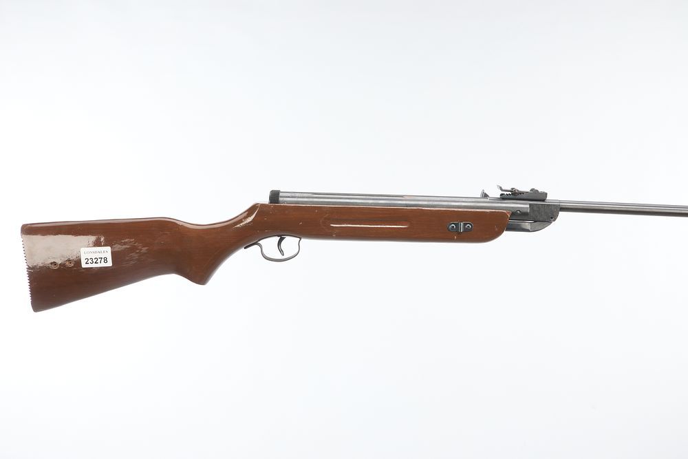 Lot 507: A .22 RIFLE Ser No 110319036;
