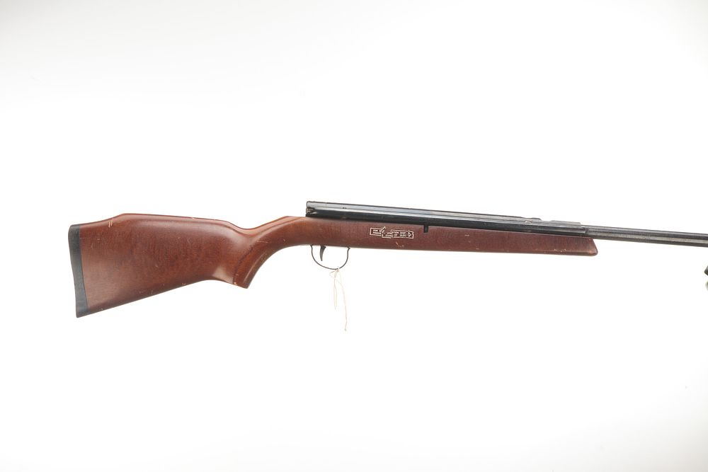 Lot 532: WEBLEY MARK 3 .22 LEVER AIR RIFLE Ser No  28307;