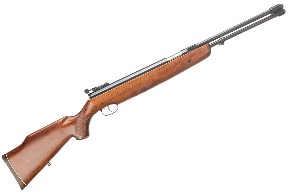 Lot 546: WEIHRAUCH 
 A MOD HW77K .22 AIR RIFLE Ser No 1302675;