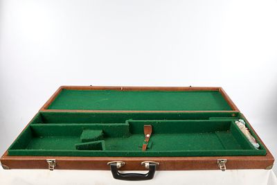 SILVER METAL CORNERED LEATHER CASE