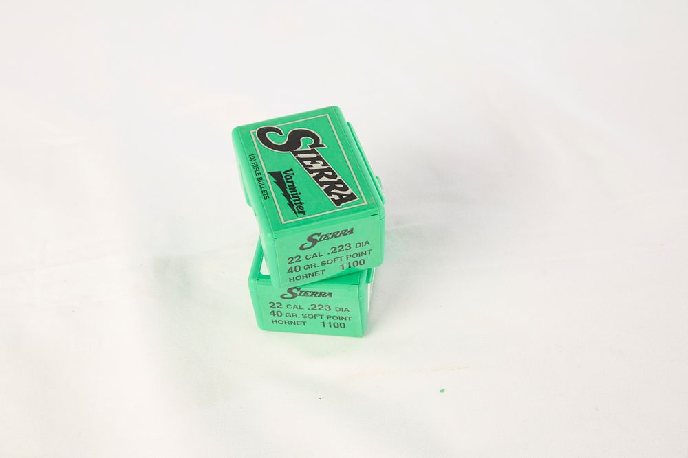 Lot 466: 22 CAL 40GR SOFT POINT .223 HORNET 1100 SIERRA VARMINTER, 200 OF