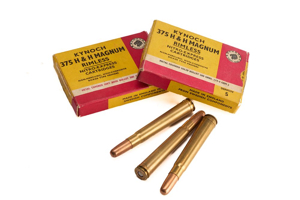 Lot 186: KYNOCH 375 H&H MAGNUM RIMLESS NITRO-EXPRESS CARTRIDGES 300gr, 9 OF