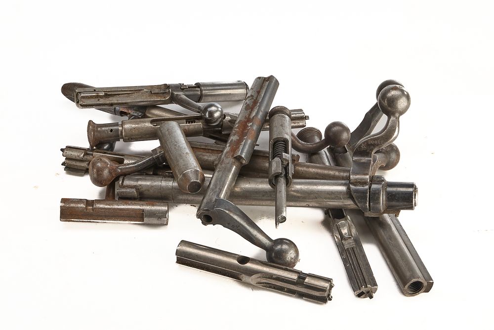 Lot 424: SELECTION OF FULL BORE RIFLE BOLTS - SOME LEE ENFIELD WITH P14/P17
