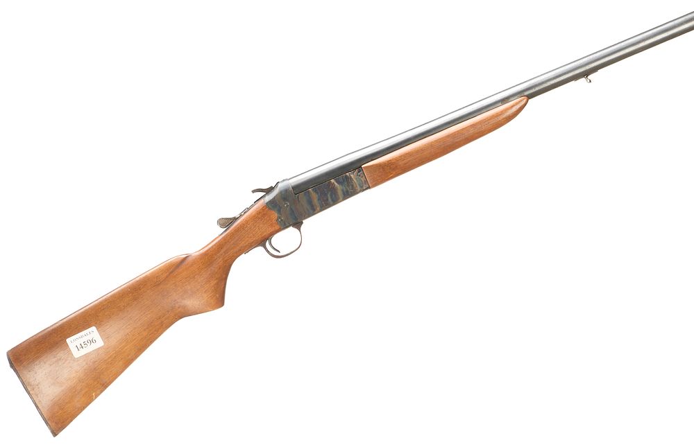 Lot 255: ASTRA 
 A 12-BORE SINGLE SHOT Ser No 33045