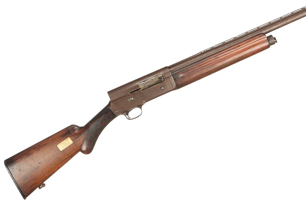 Lot 314: BROWNING A 12-BORE SEMI-AUTO Ser No 456142