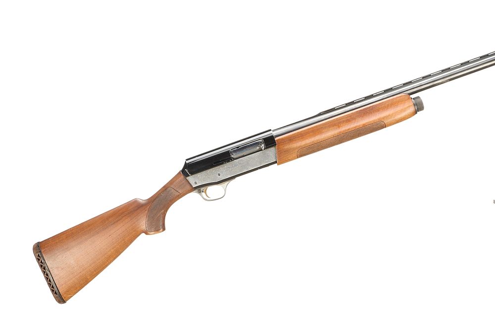 Lot 323: FRANCHI A 12-BORE SEMI-AUTO Ser No D16326