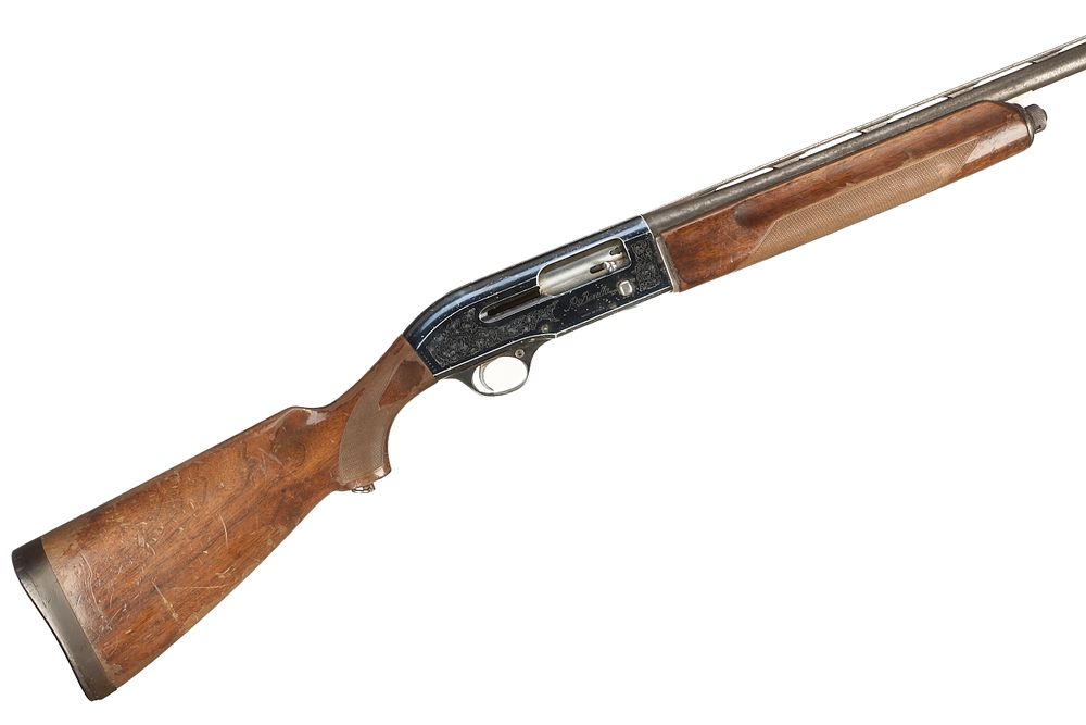 Lot 368: BERETTA A 12-BORE SEMI-AUTO Ser No D07258E
