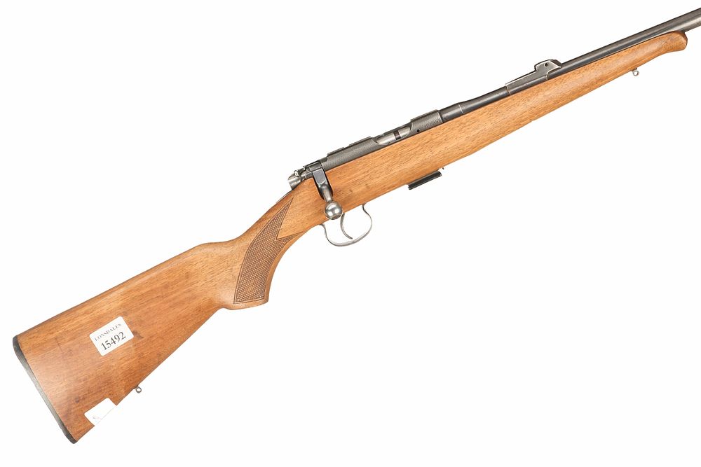 Lot 481: CZ BRNO A .22 BOLT ACTION RIFLE WITH SMK MODERATOR Ser No 312541