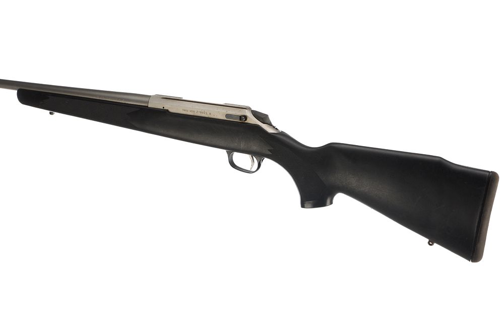Lot 505: TIKKA A .222 BOLT ACTION BOLT ACTION Ser No 219903