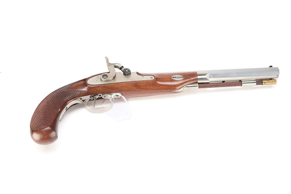 Lot 551: PEDERSOLI  A .45 BLACK POWDER PISTOL Ser No 88351