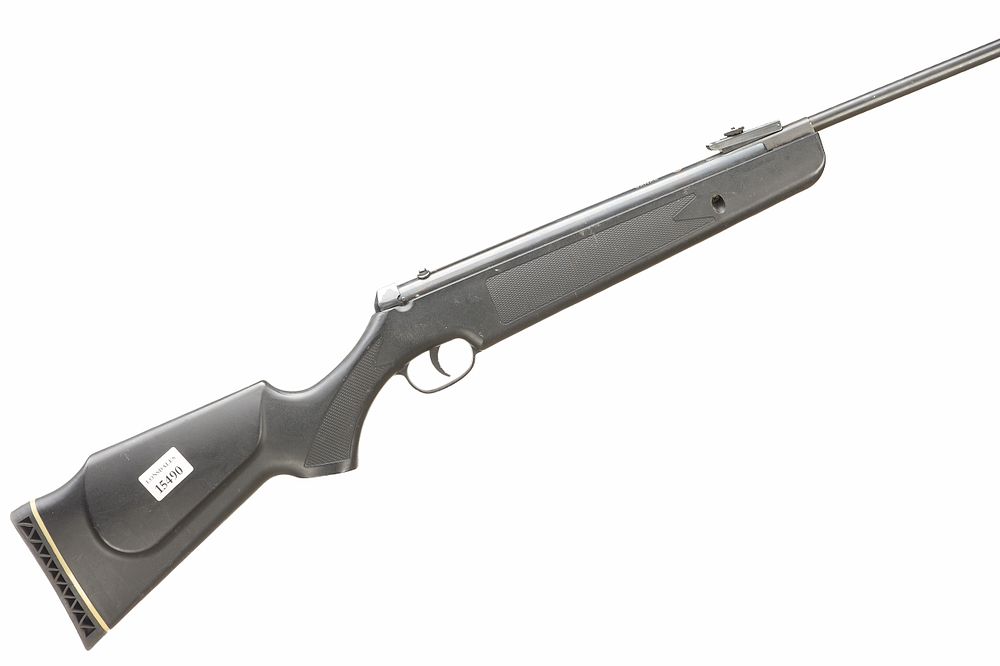 Lot 582: SMK A Mod SYNXS BREAK BARREL AIR RIFLE NVSN