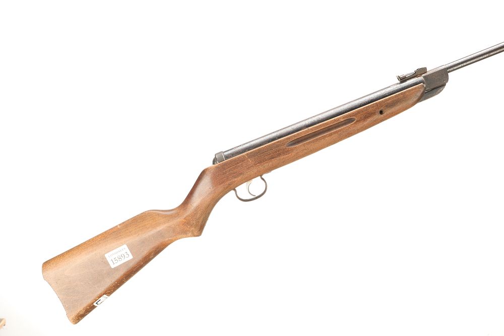 Lot 603: MILBRO 
 A Mod 27 .22 BREAK ACTION AIR RIFLE Ser No 277671