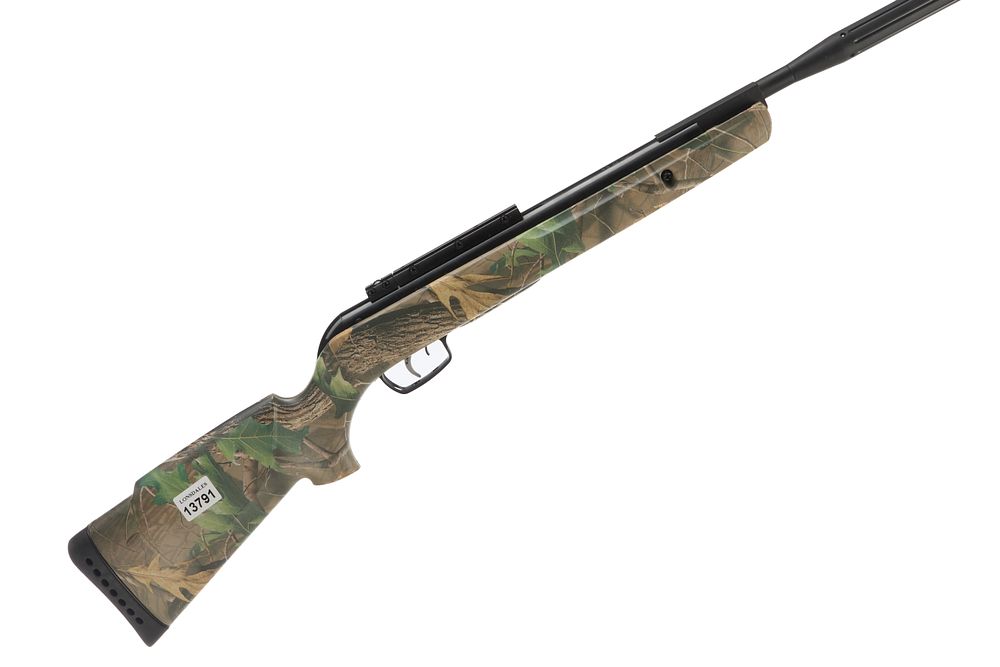 Lot 610: GAMO A Mod CAMO ROCKET WHISPER IG T 5.5MM/.22 Ser No 04-1C-086511-15 16J