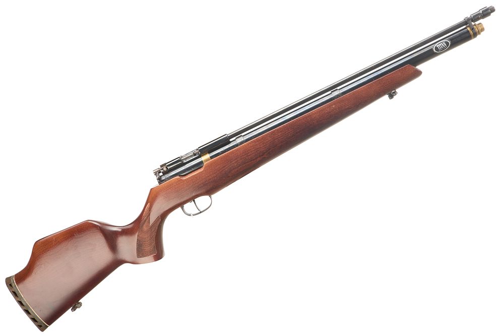 Lot 624: TITAN 
 A .177 PCP AIR RIFLE Ser No. 3055