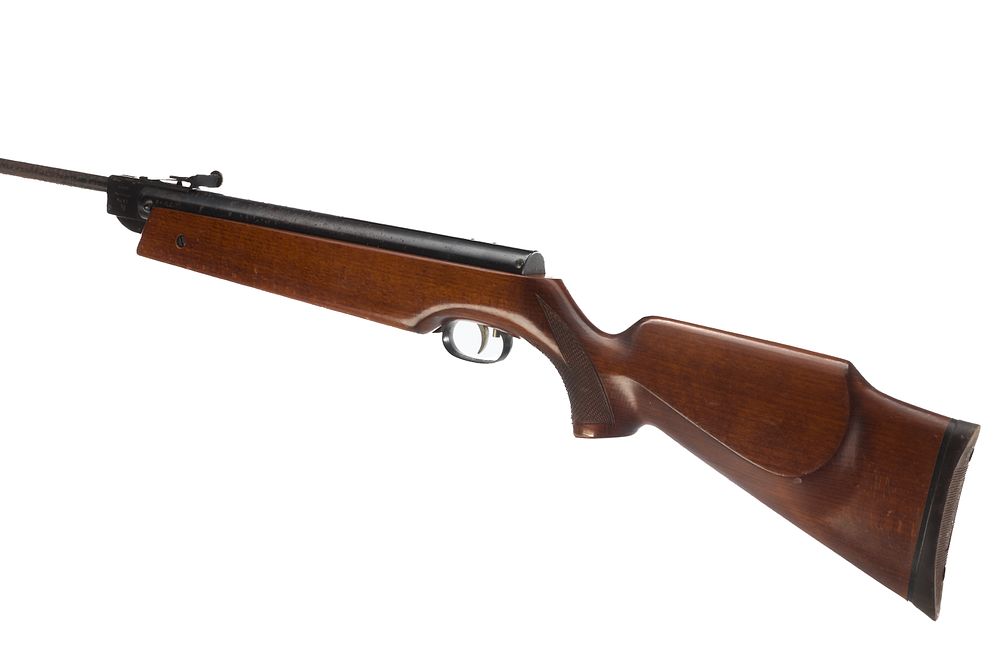 Lot 625: WEIHRAUCH A Mod HW80  4.5/.177 AIR RIFLE Ser No NVSM