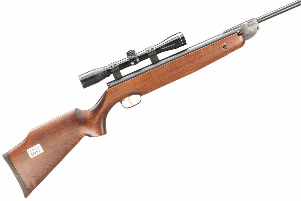 Lot 631: WEIHRAUCH A Mod HW95 .22 AIR RIFLE Ser No 1386399