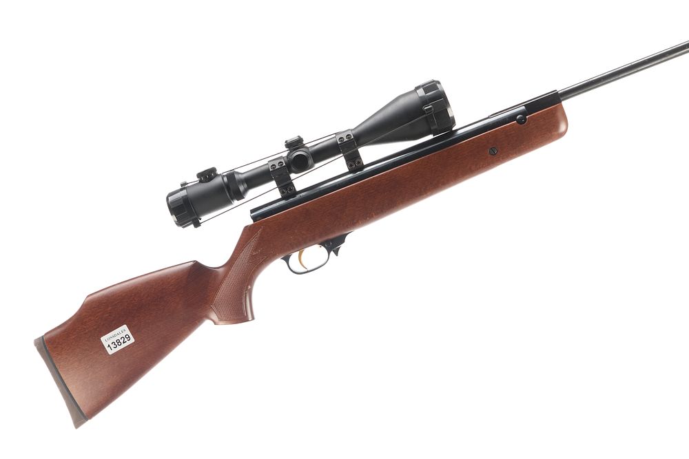 Lot 632: WEIHRAUCH A Mod HW90K 4.5/.177  AIR RIFLE WITH A SEBEN SCOPE Ser No 1533958