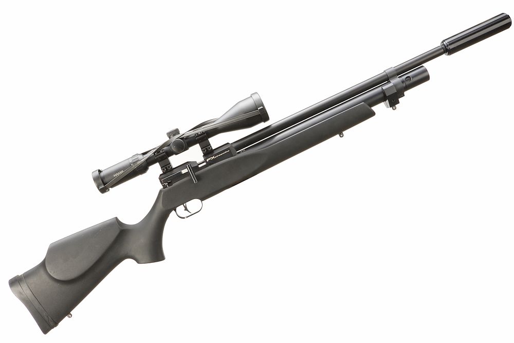 Lot 636: FX 
 A STREAMLINE .22 FAC AIR RIFLE Ser No 172245