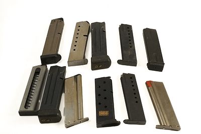 V ASSORTMENT OF PISTOL MAGAZINES