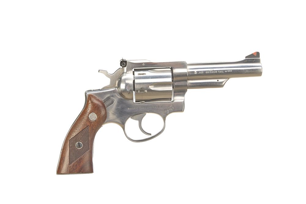 Lot 513: RUGER A SECURITY SIX.357 MAGNUM REVOLVER Ser No 158-04470;