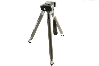 KISMAT TRIPOD IN CASE;