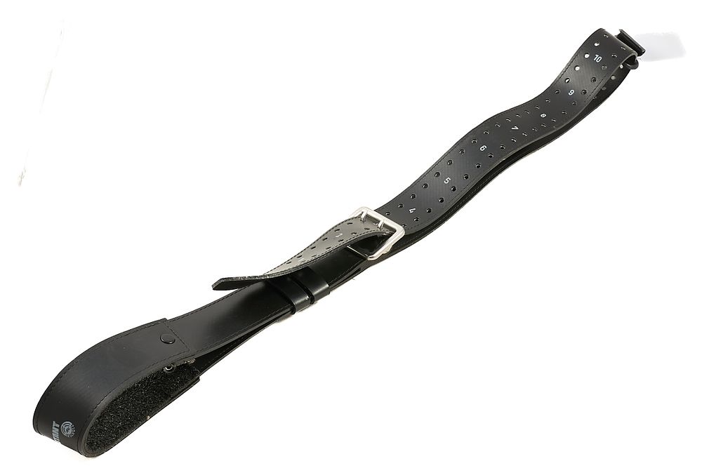 Lot 73: LEATHER ANSCHUTZ CONSTANT TARGET RIFLE SLING;