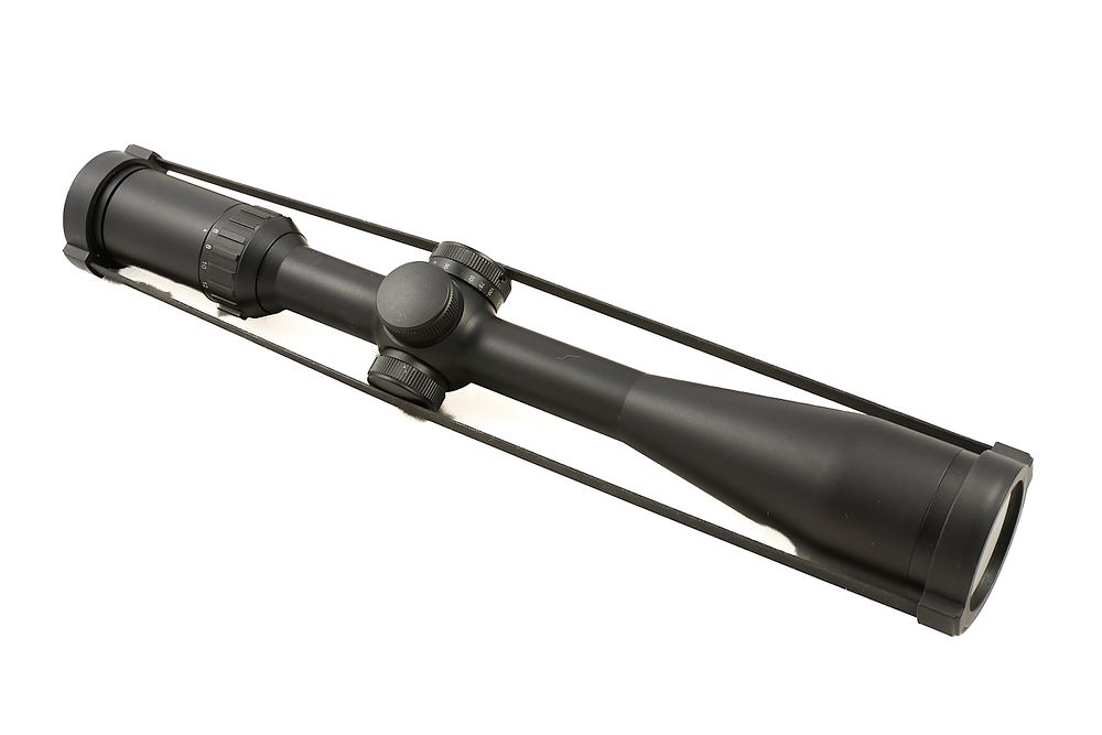 Lot 133: HAWKE VANTAGE SF 6-24X44 SCOPE;