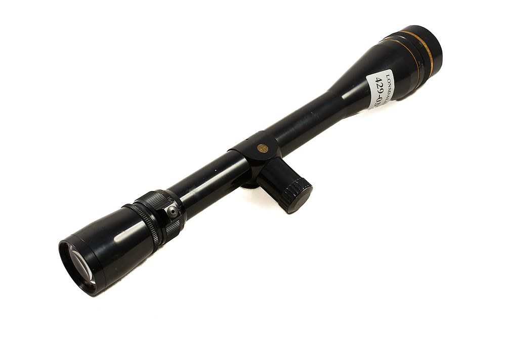 Lot 137: LEUPOLD VARI-X III 6.5X20 SCOPE;