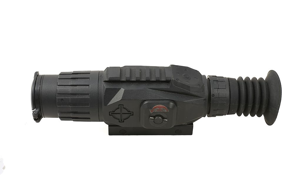 Lot 142: SIGHTMARK ON RAILS Ser No SM18021;