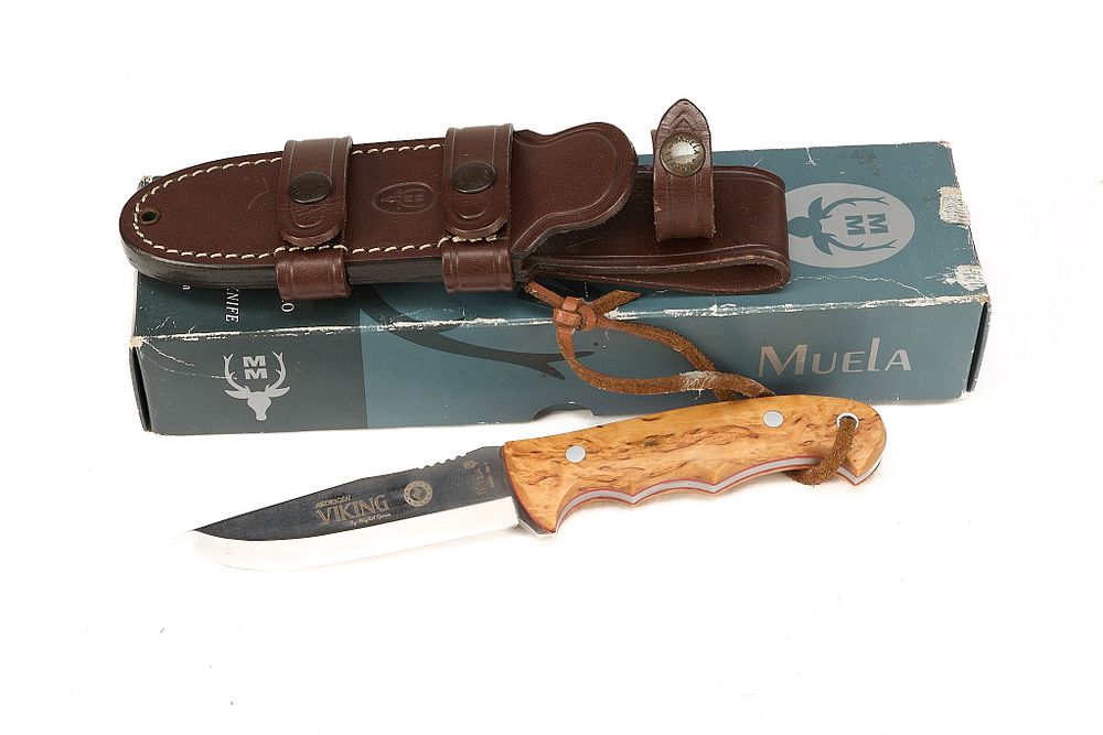 Lot 165: MUELA A VIKING J-11B KNIFE;