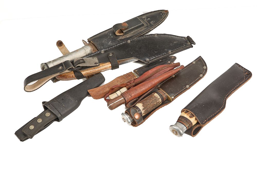 Lot 178: A SELECTION OF KNIVES INC