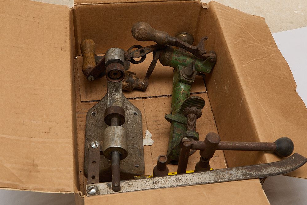 Lot 180: NVM PRESS;