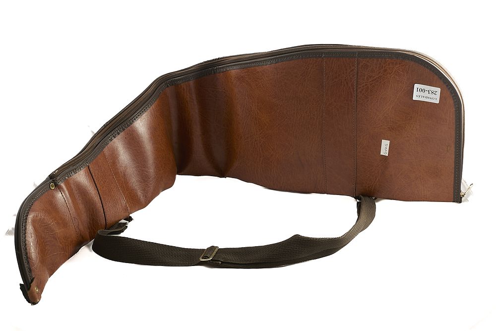 Lot 184: FAUX LEATHER GUN SLIP, 36";