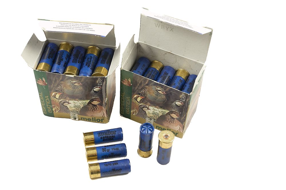 Lot 240: MELIOR 12-BORE 35gr CARTRIDGES FOR 2 3/4", 50 OF;